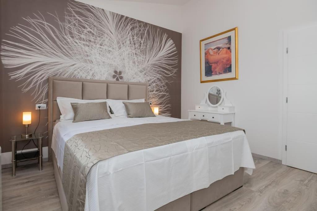 Mira Mel Mit Privaten Pool - Exklusiv
