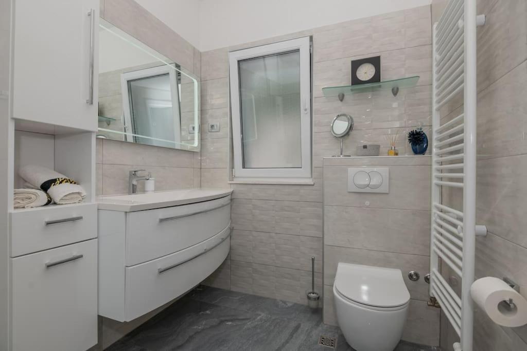 Mira Mel Mit Privaten Pool - Exklusiv