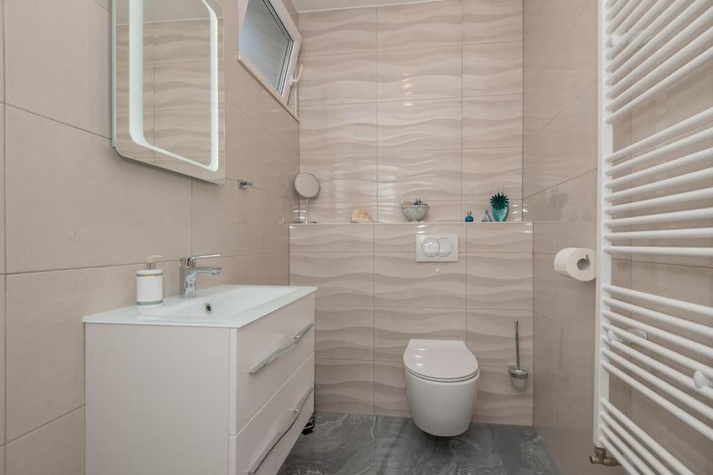 Mira Mel Mit Privaten Pool - Exklusiv *